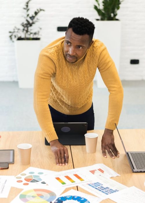 black-male-team-leader-business-meeting-office